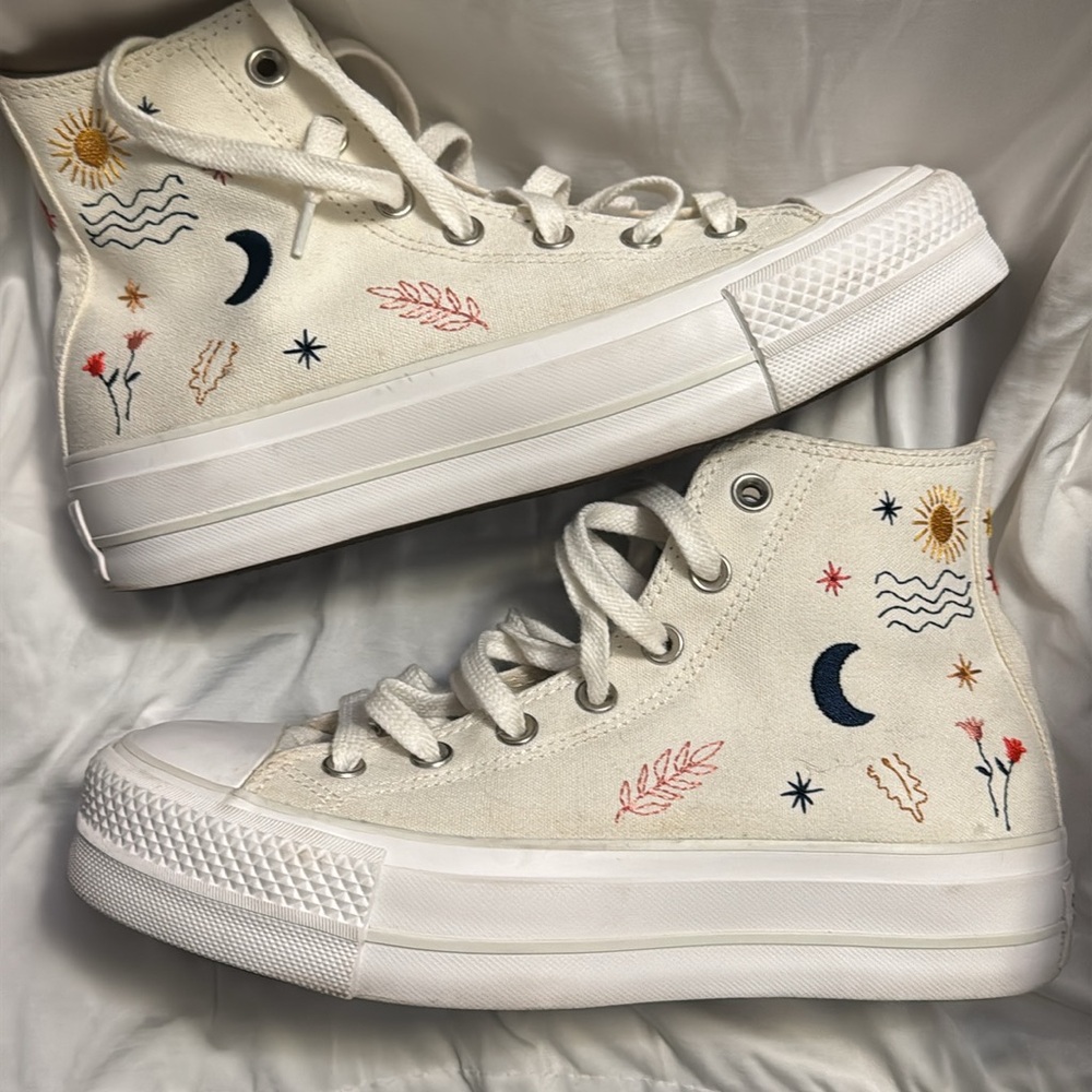 Converse Chuck Taylor All Star Platform High Top Embroidered Sneakers Sz 8